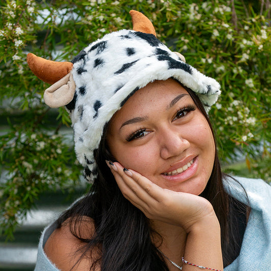 Black and white cow hat - THP