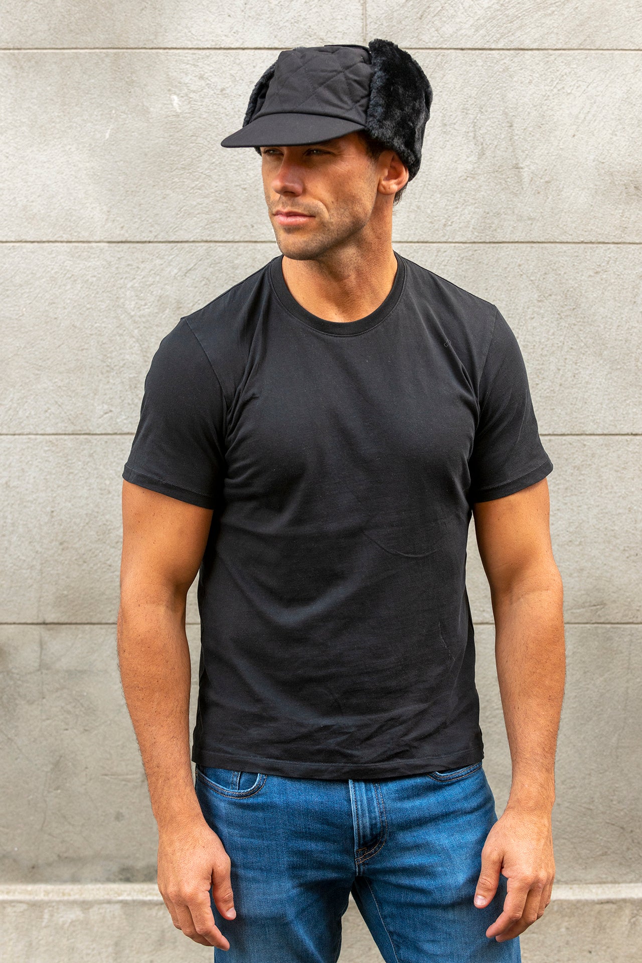 Mens Trapper Hat in black T16-4BL