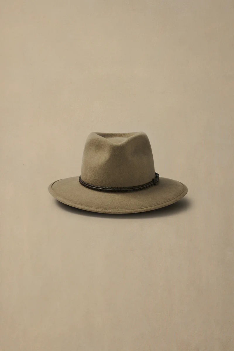 AKUBRA Adventure Traveller in Bran