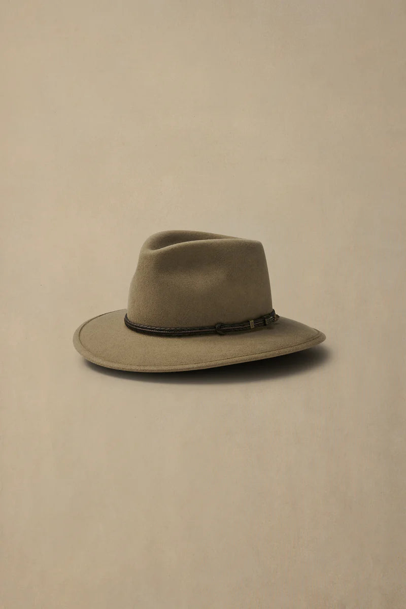 AKUBRA Adventure Traveller in Bran