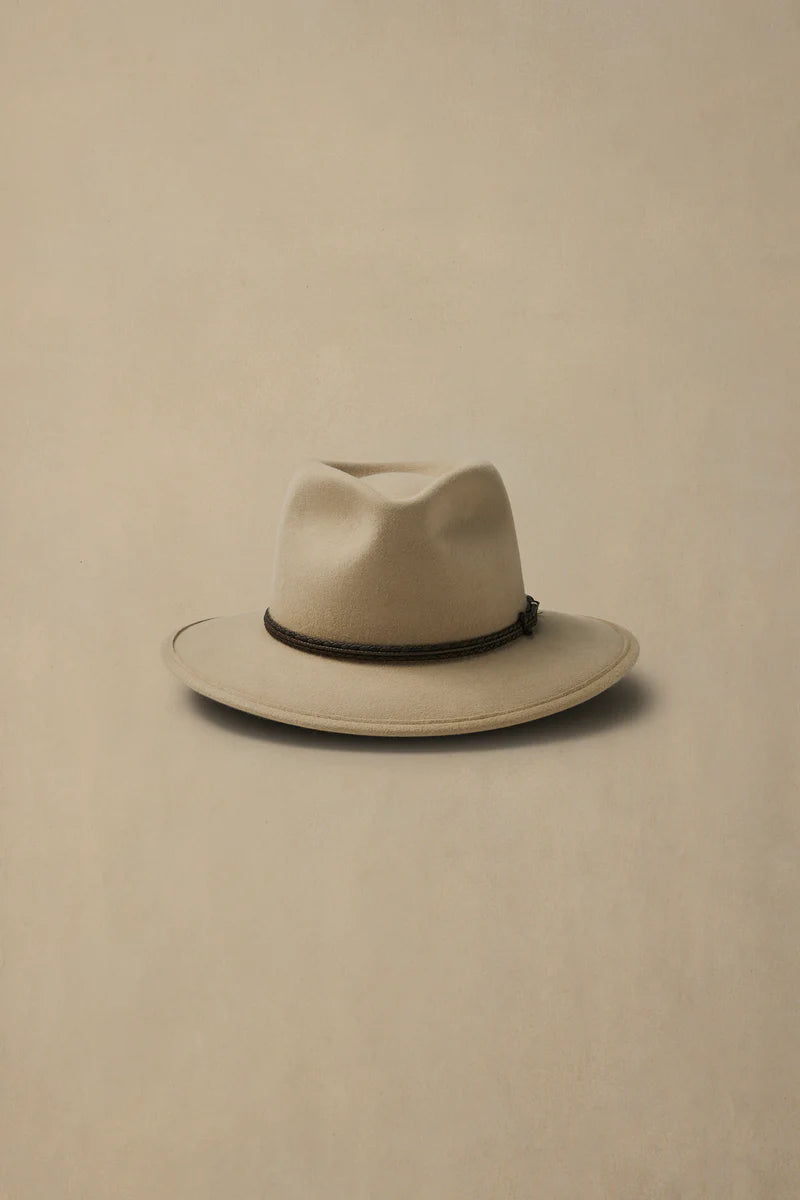AKUBRA Adventure Traveller in Sand