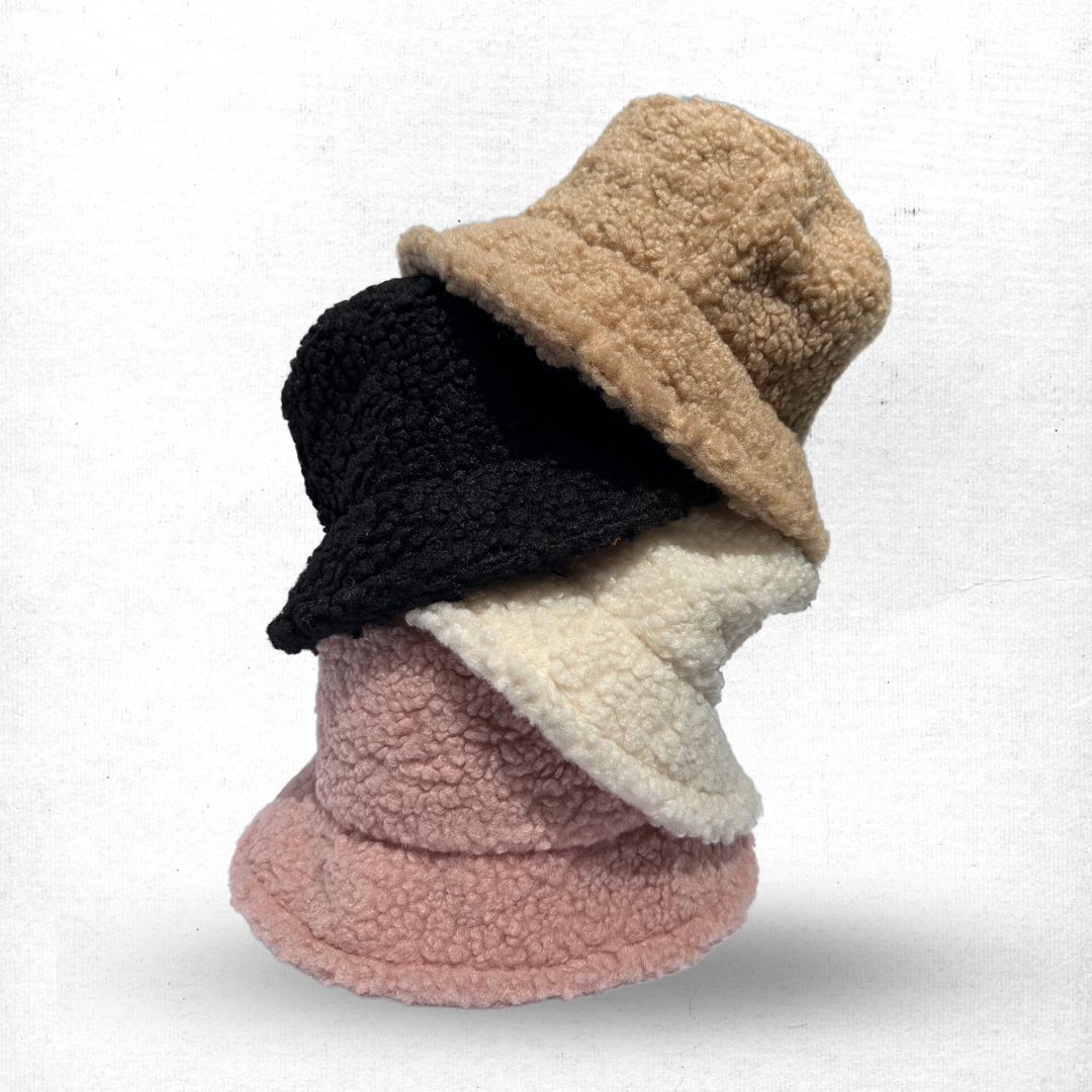 Fluffy Bucket Hat in Black WB22-2