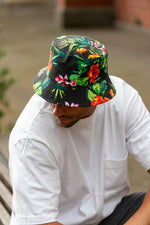 Load image into Gallery viewer, men&#39;s floral hibiscus bucket hat reversible
