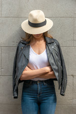 Load image into Gallery viewer, Panama Womens Sun Hat in Natural MF16-1.
