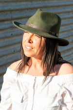 Load image into Gallery viewer, Womens Wool Felt Fedora in deep olive MF14-01
