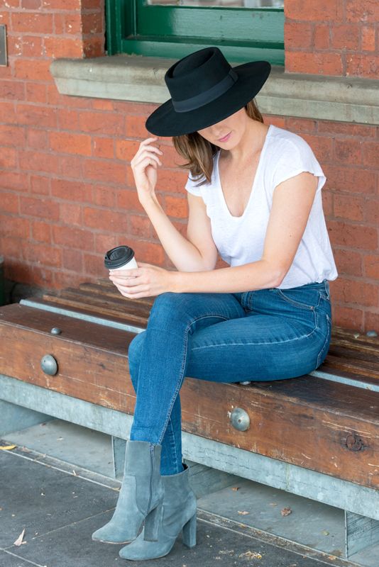 Womens Wide Brim Wool Felt Fedora Hat in Black